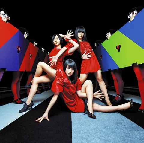 Perfume – “Fushizen na Girl” | Songs | Crownnote